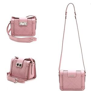 REBECCA MINKOFF//WOVEN BOX BAG